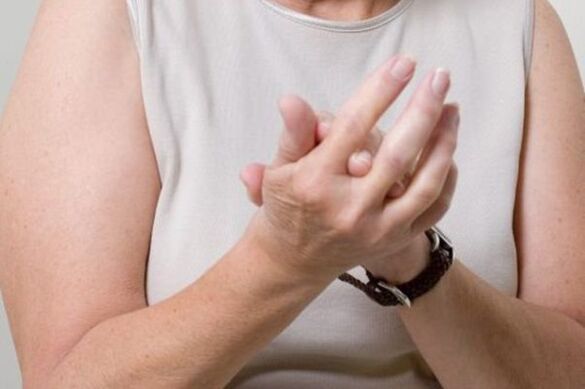 douleur dans les articulations des doigts photo 3